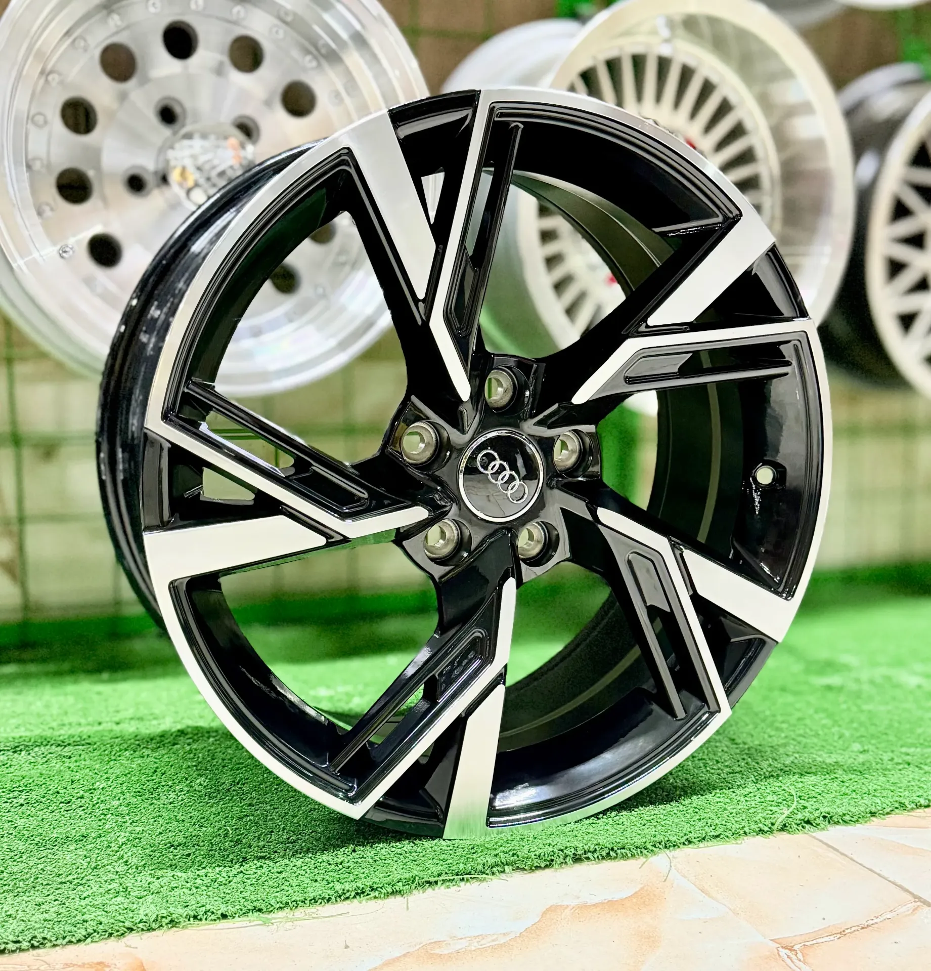 Sport Wheel Set - R17×7.5 INCH - 5×112 - ET35 - RLX3138 BM