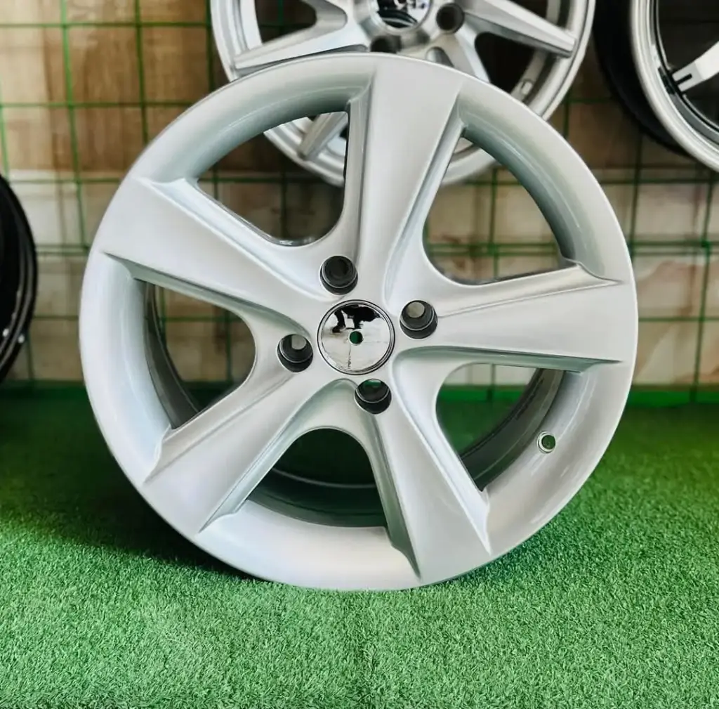 طقم جنط سبور - R15×7 INCH - 4×100 - SP5241 HS - ET25