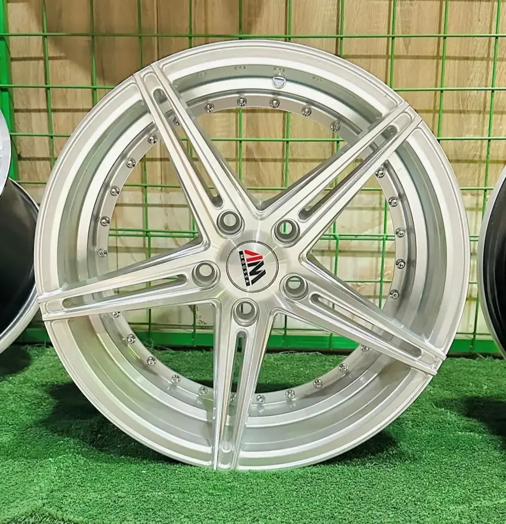 طقم جنط سبور - R17×8 INCH - 5×114 - ET25 - 5101 MHS