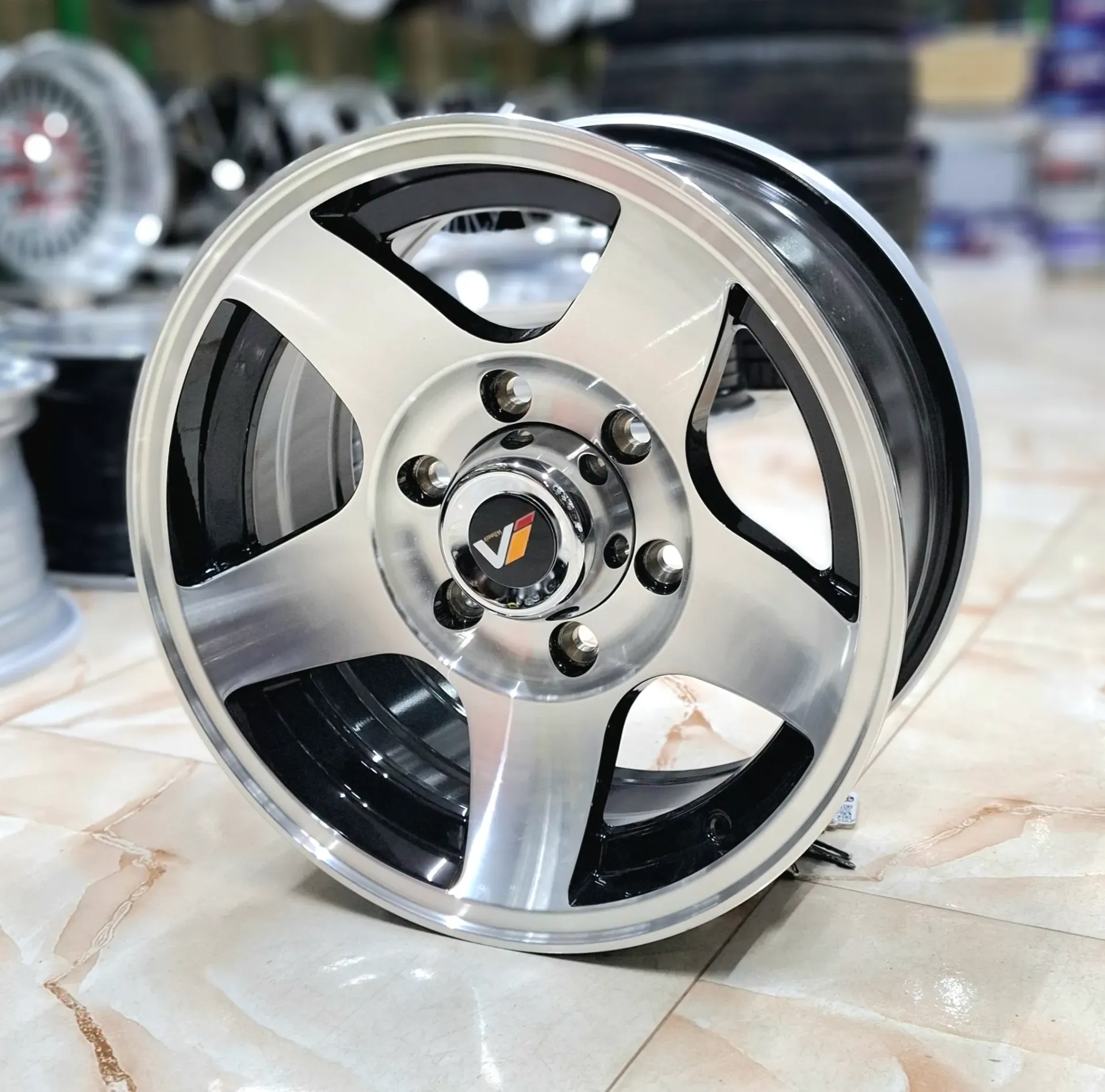 Sport Wheel Set - R15×7 INCH - 6×139 - ET0 - LG 268 BM