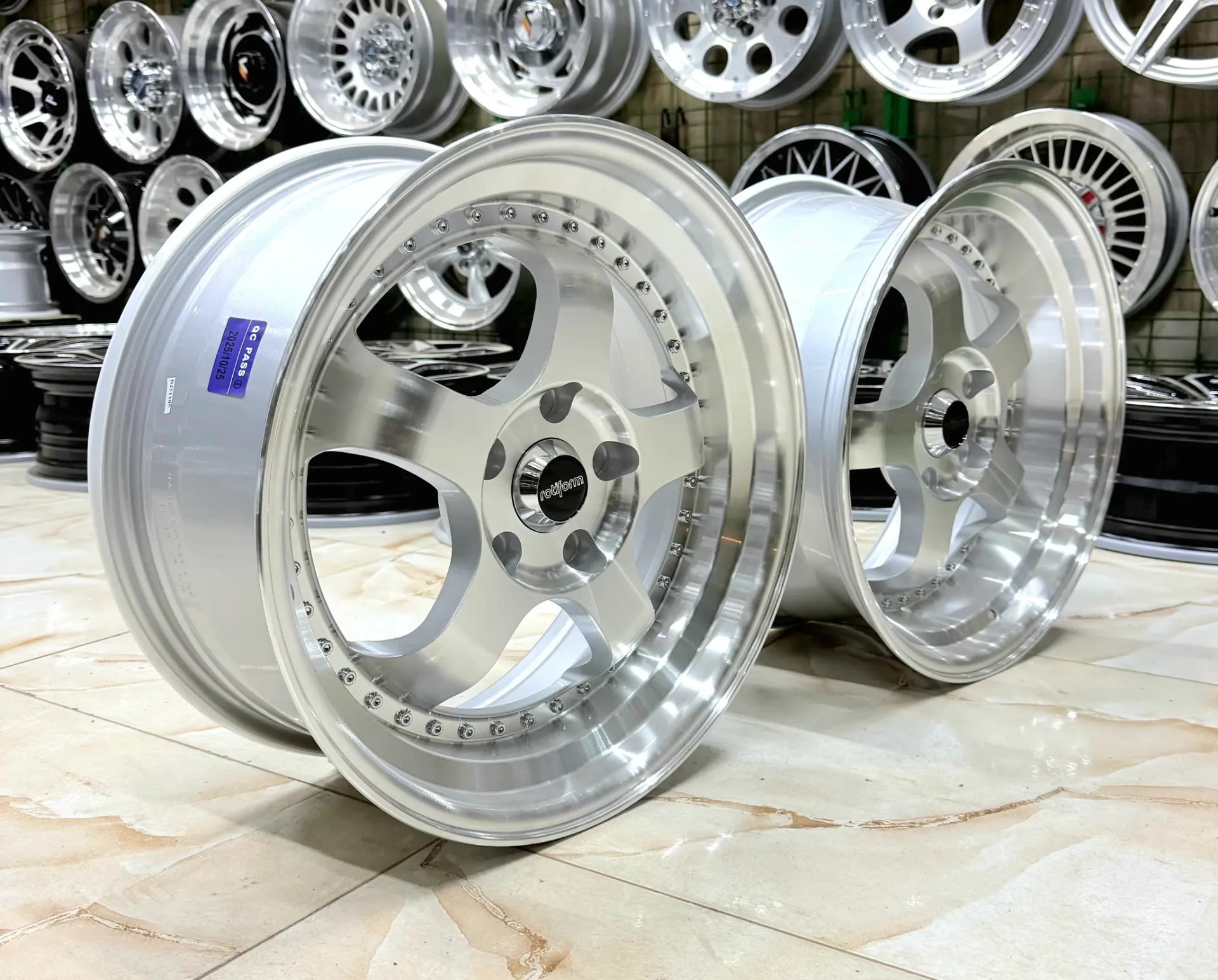 Sport Wheel Set - R17×7.5/8.5 (2)INCH - 5×114 - ET30/30 - 1579 SM